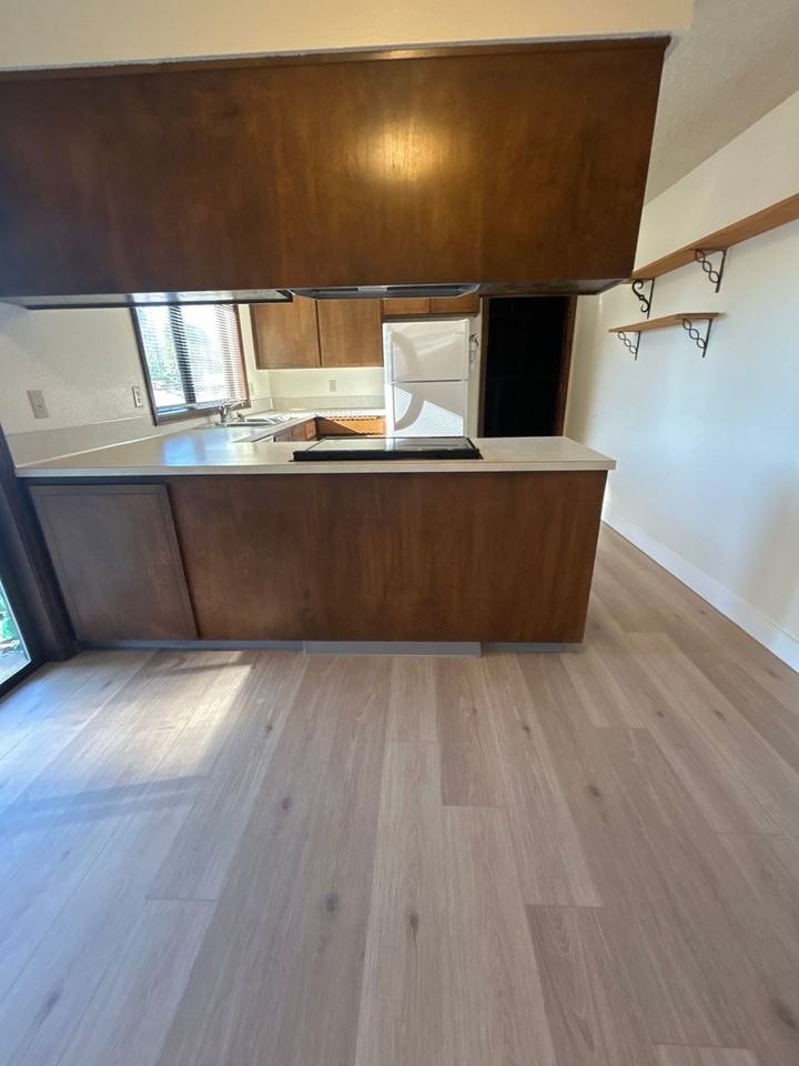 1012 Se Dorothy Ave - Photo 6 of 20