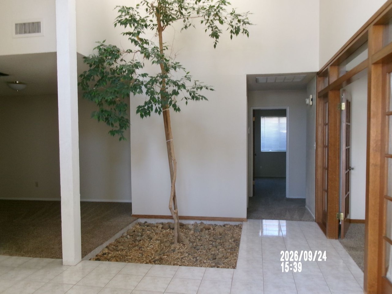 6901 Courtside Cir #31 - Photo 4 of 21