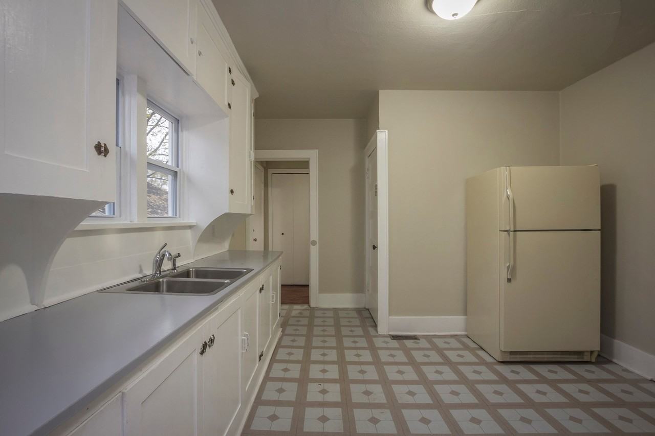 5800 Sw 13th Pl - Photo 3 of 20