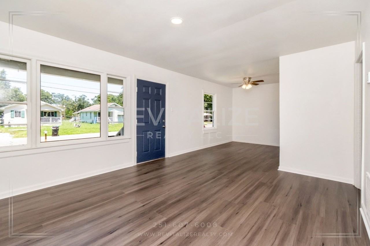 253 10th Ave - Photo 7 of 27