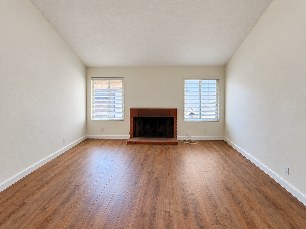 10930 Red Rock Dr - Photo 5 of 19