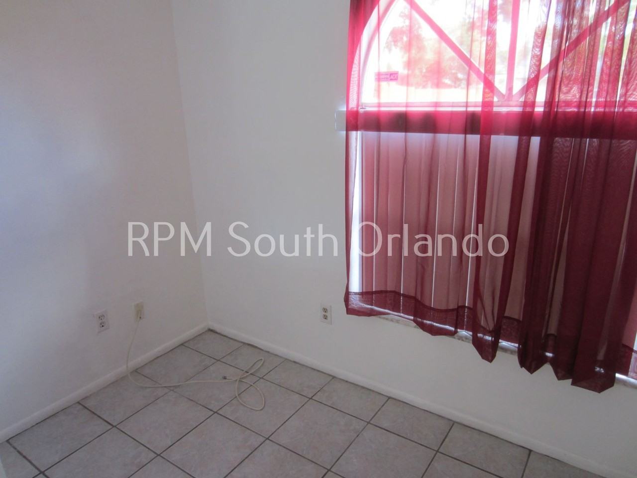 3510 Spring Land Dr - Photo 4 of 11
