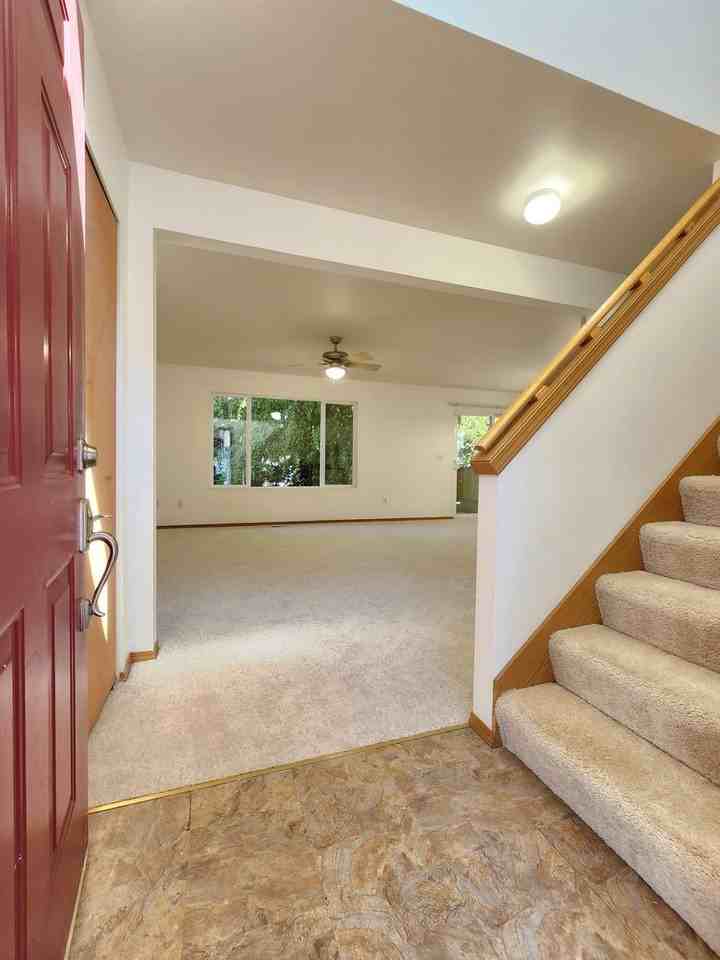 18530 134th Pl Ne - Photo 3 of 21