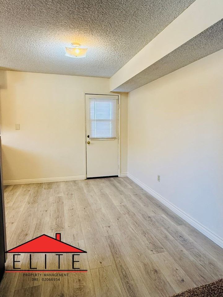 1021 Perdew Ave - Photo 5 of 19