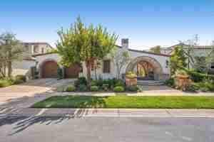 featured image of 28 Cliffhouse Blf
