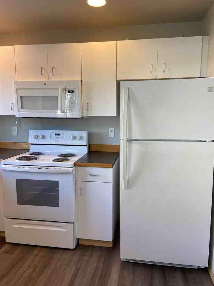 2418 Sw Holden St - Photo 6 of 27