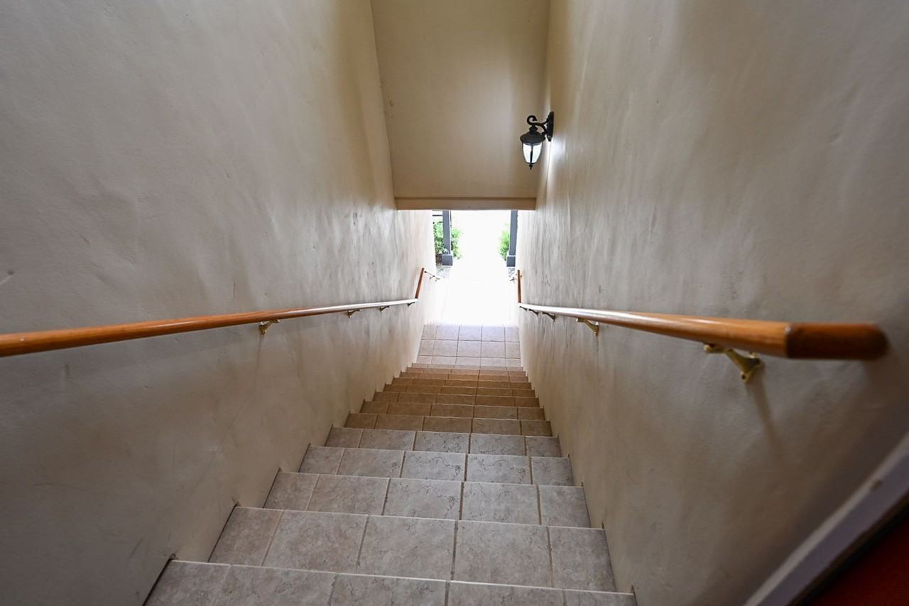 370 Shasta St - Photo 2 of 11