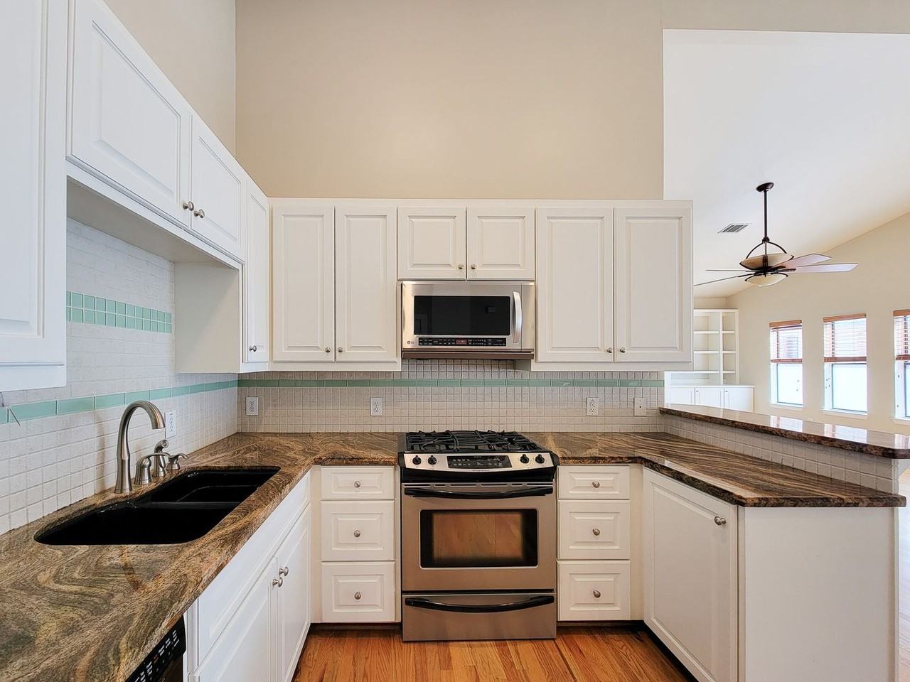 5710 Cornish St #2 - Photo 6 of 40