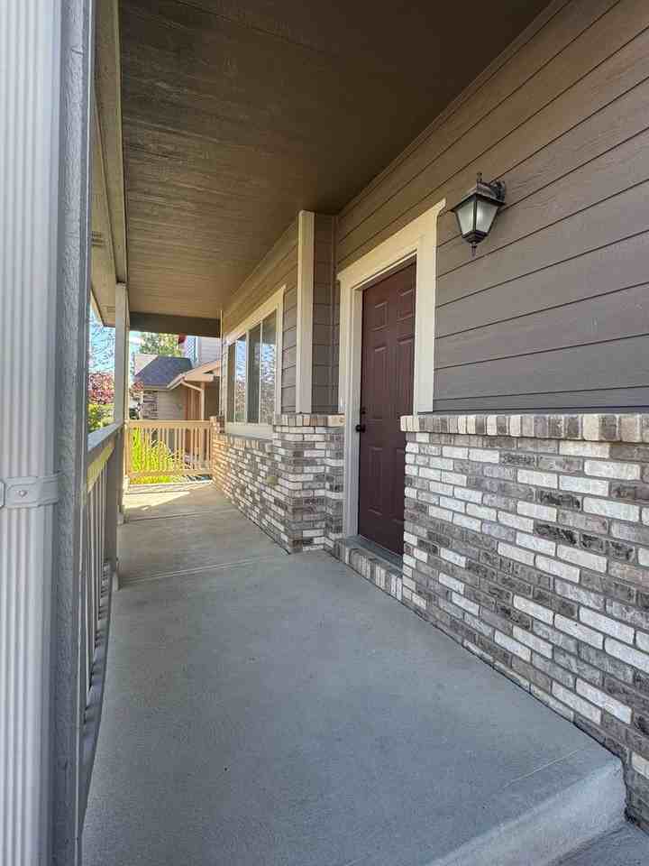 4547 Hayler Ave - Photo 2 of 19