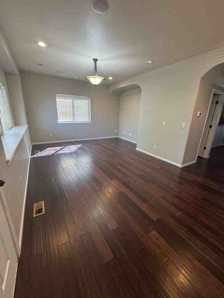 4547 Hayler Ave - Photo 3 of 19