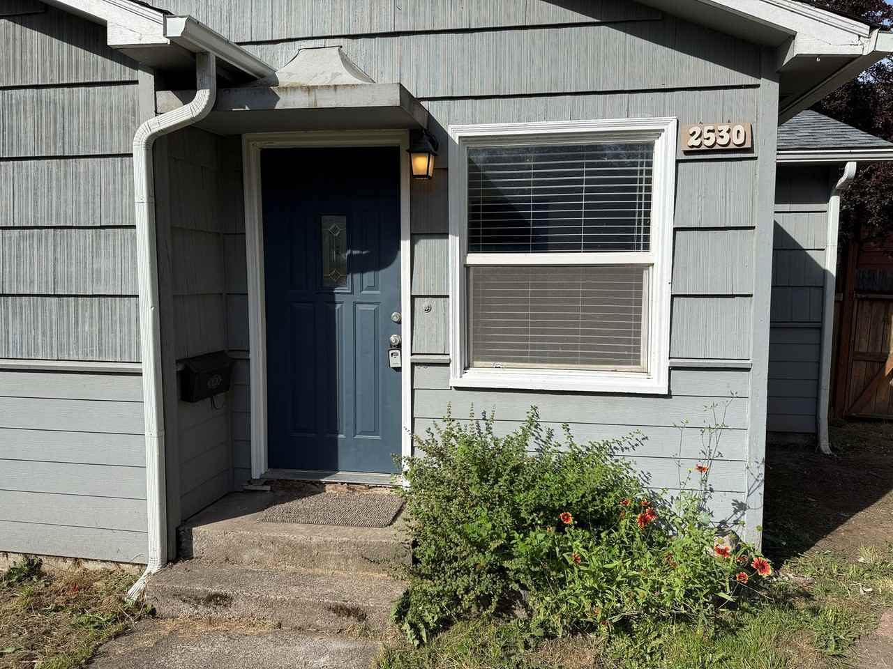 2530 Harris St - Photo 3 of 33