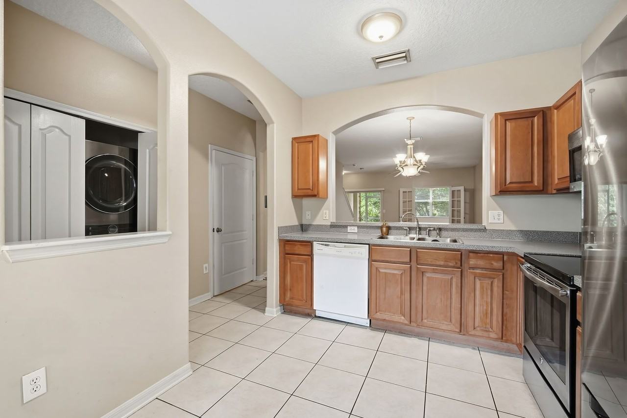 3513 High Hampton Cir - Photo 6 of 29