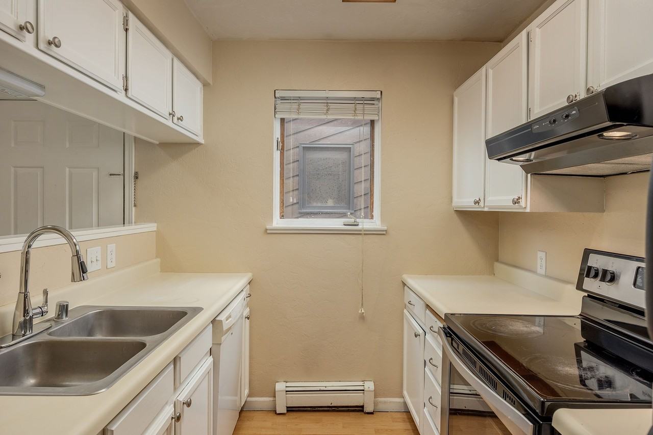 1018 Dogwood St #106 - Photo 3 of 44