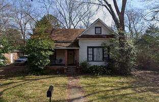 featured image of 425 Arthur St