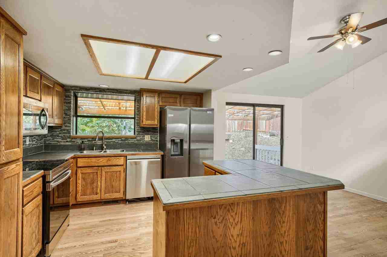 11524 Se 322nd Pl - Photo 4 of 25