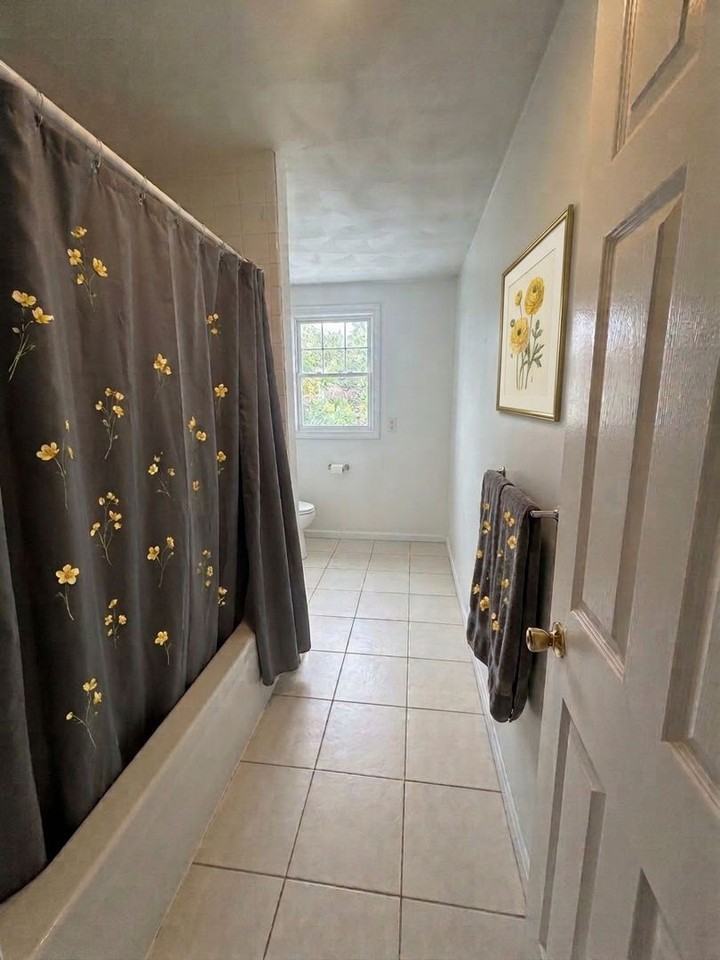 8 Tobie Ave - Photo 7 of 10