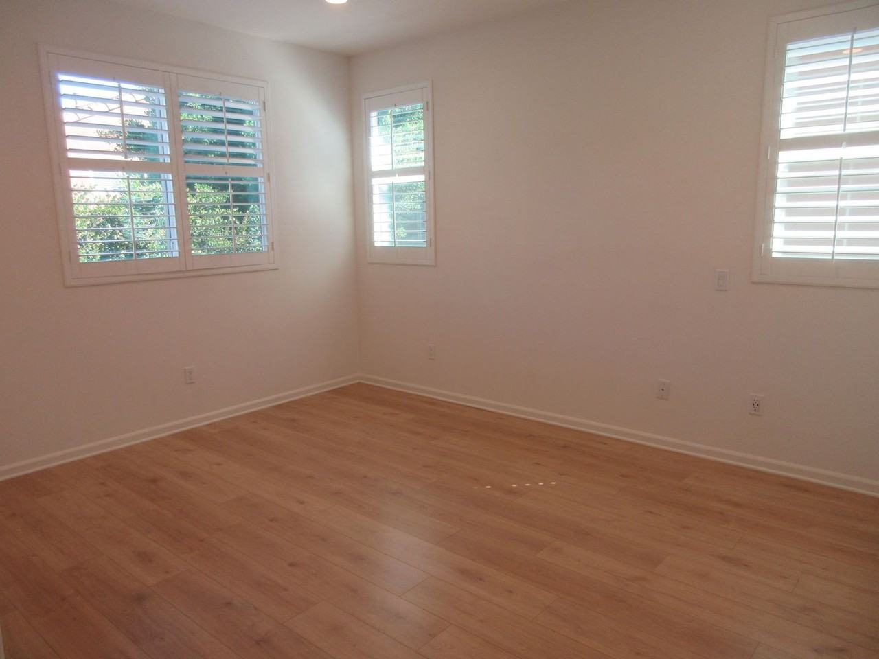 7610 N Honor Way - Photo 4 of 42