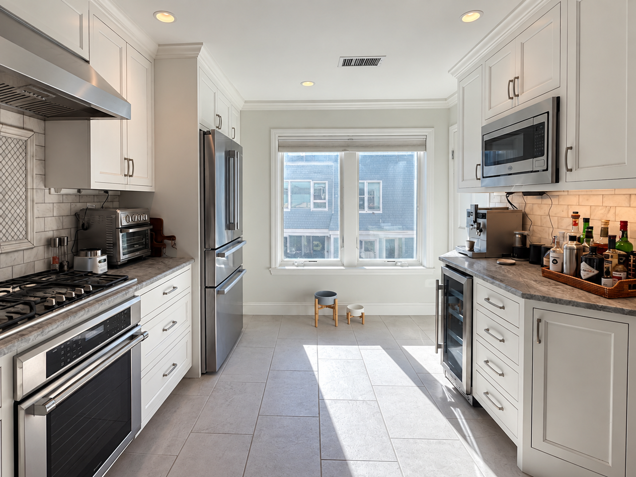 108 Chandlers Wharf - Photo 6 of 29