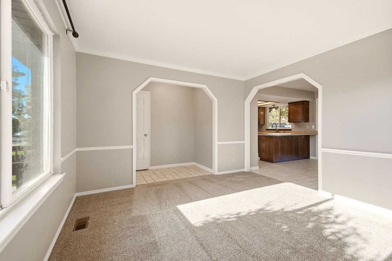 1203 N 100 E - Photo 6 of 34