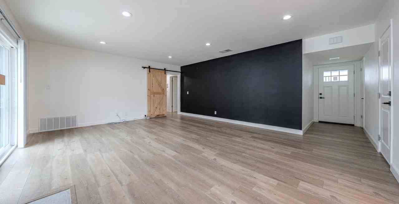 1340 Ridgecrest St - Photo 2 of 25