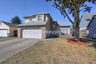 1712 Se Solomon Loop - Photo 1 of 1