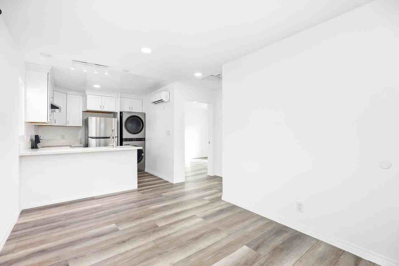 4766 Palo Verde Ave - Photo 6 of 40