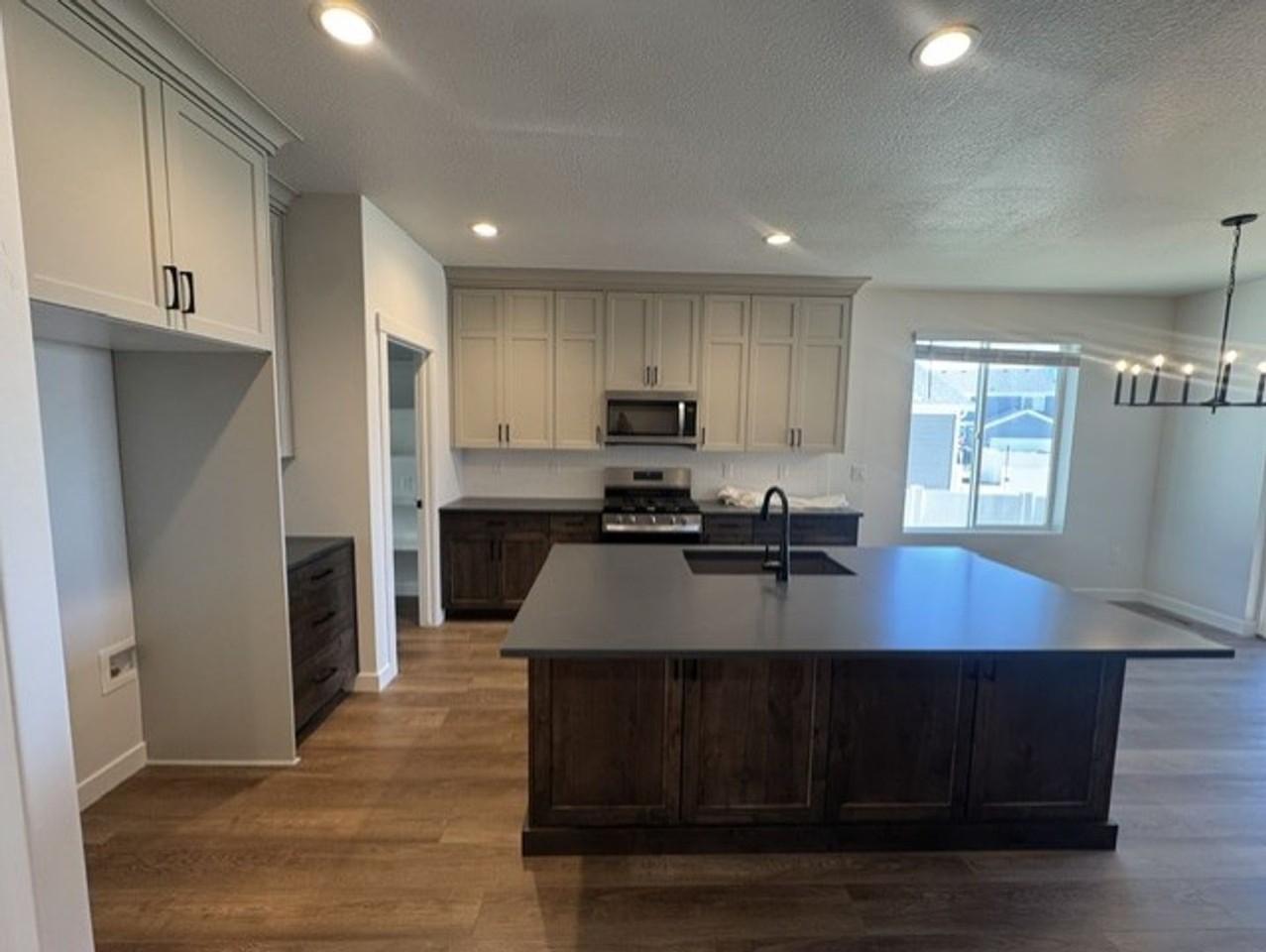 2804 W 2710 N - Photo 2 of 26