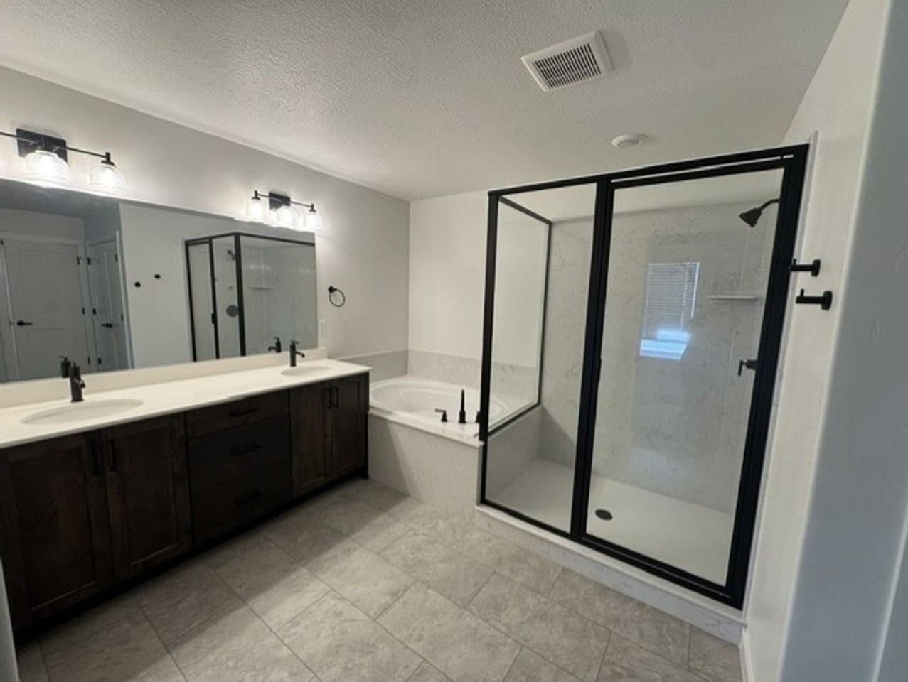 2804 W 2710 N - Photo 6 of 26