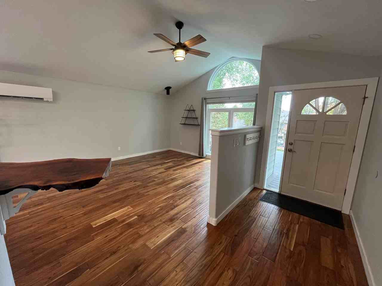 2807 Ne Lotno Dr - Photo 4 of 25