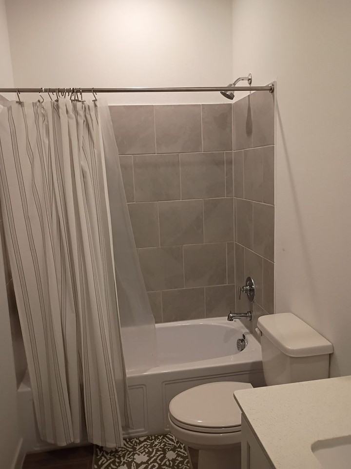 3717 Grace Ln - Photo 3 of 39