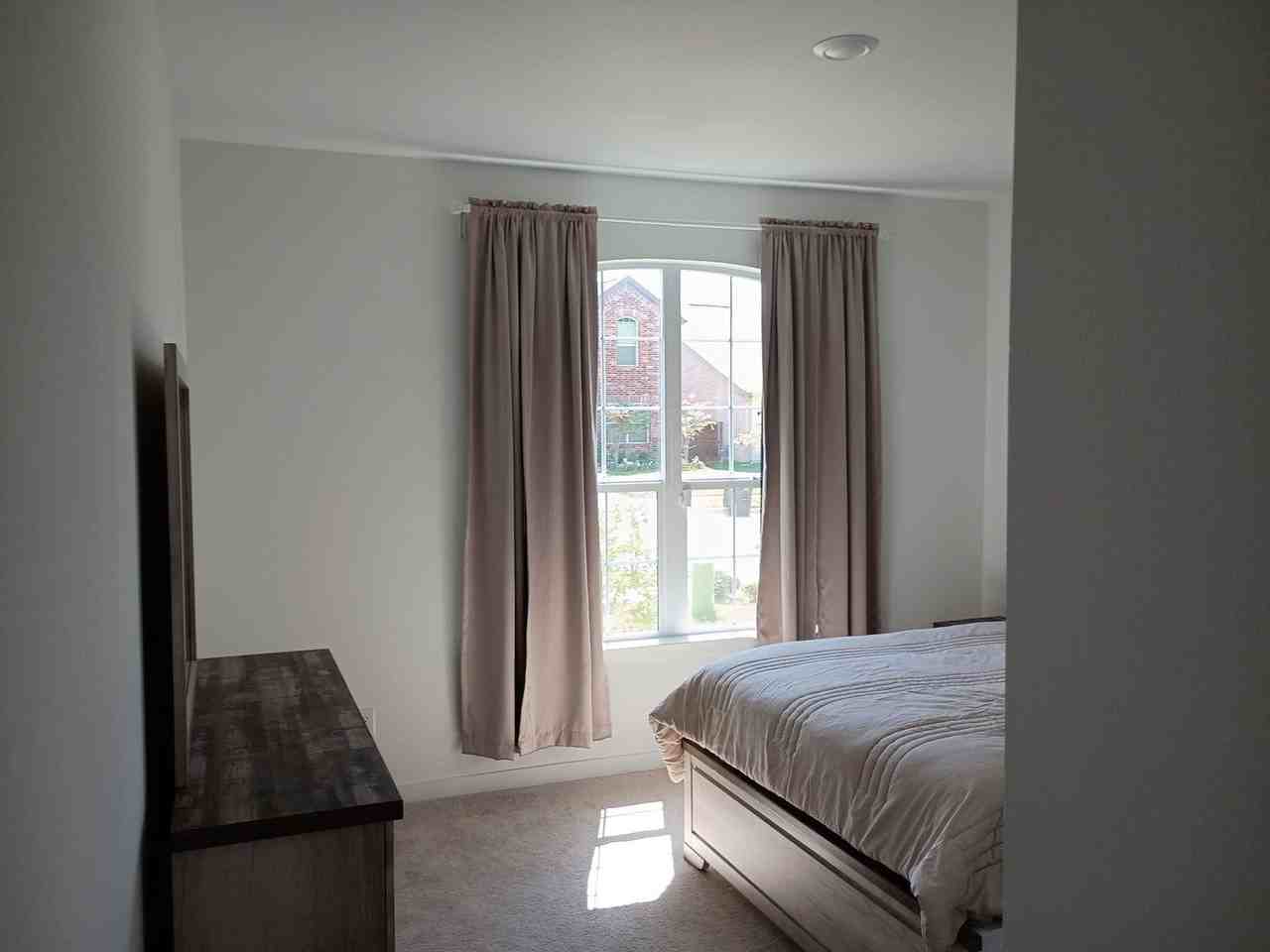 3717 Grace Ln - Photo 5 of 39