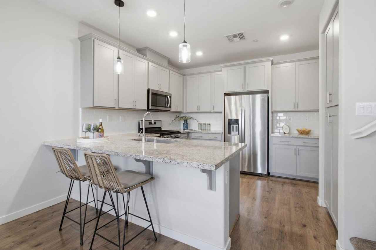 3716 E Commerce Way - Photo 5 of 23