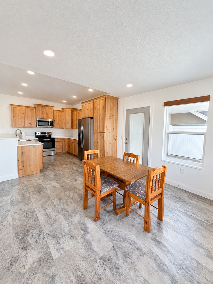 237 E 960 N #D - Photo 4 of 30