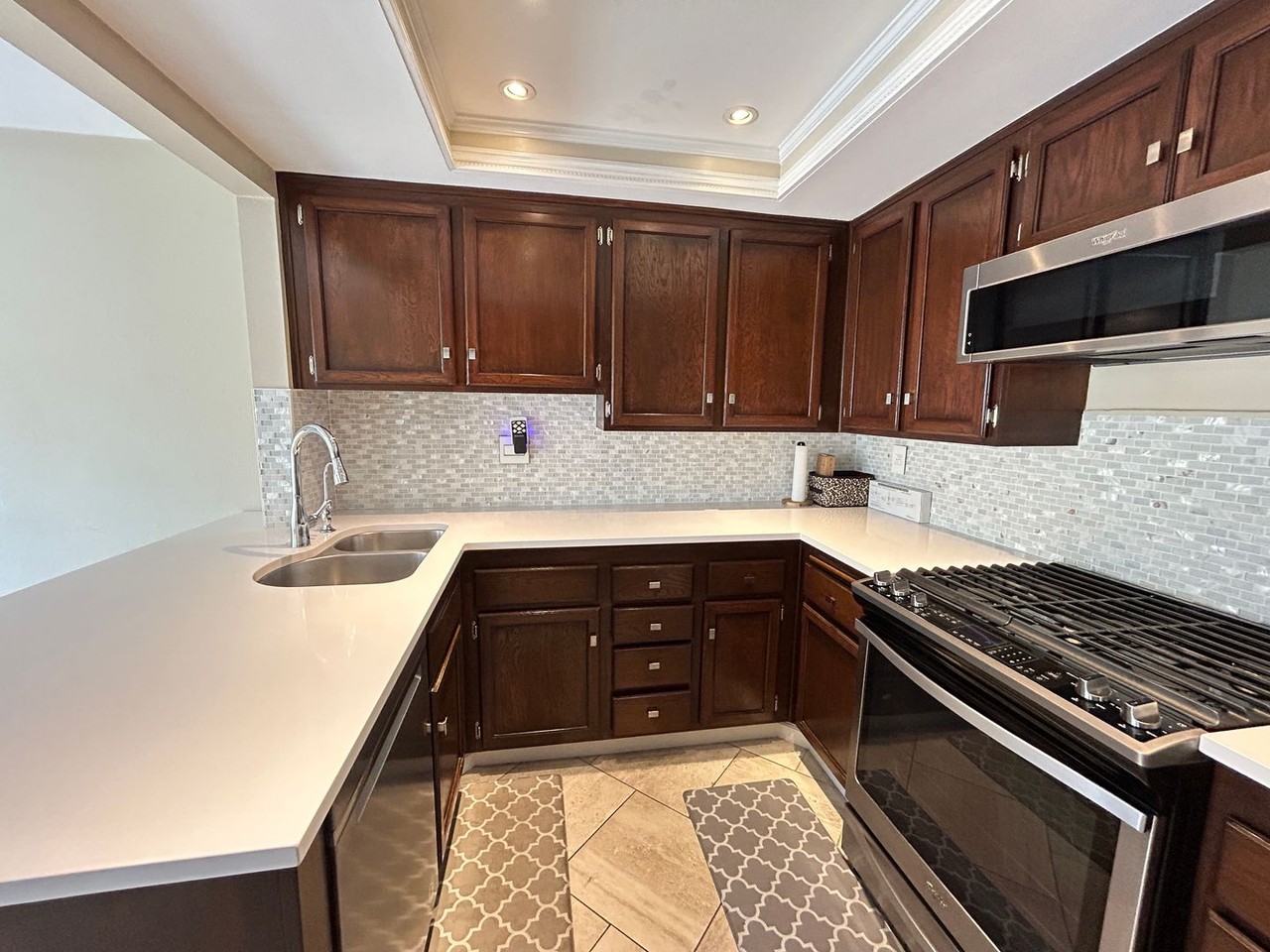6205 Cape Cod Ln #33 - Photo 5 of 32