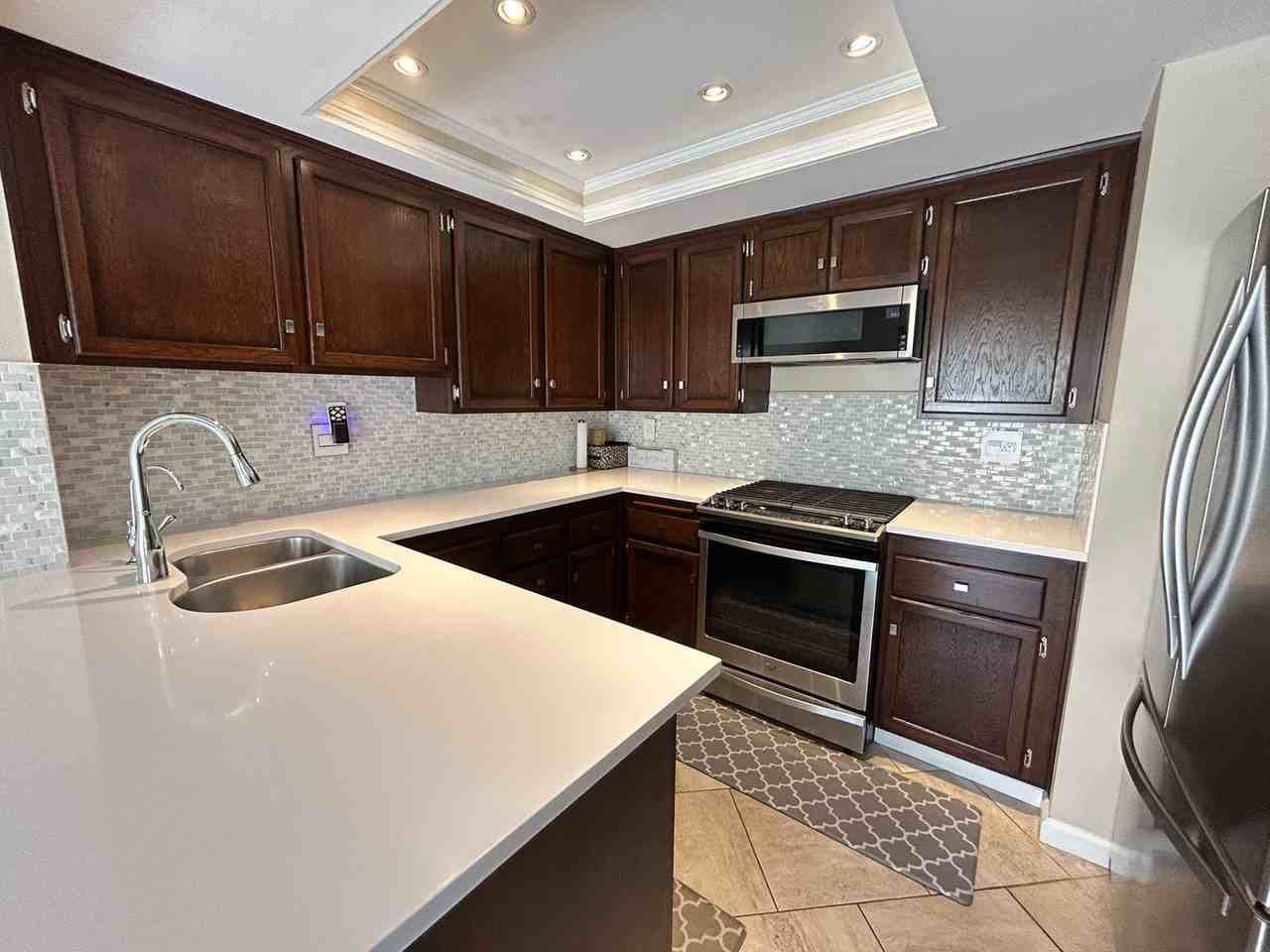 6205 Cape Cod Ln #33 - Photo 7 of 32