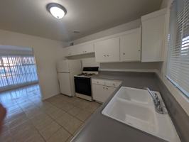 featured image of 150 E 24th Pl