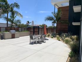 Hip Area on Hawley!!  Enjoy Street Fairs! New Grills & Resturants to Explore! - Photo 1 of 1