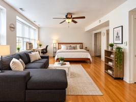 featured image of 5528 N Kenmore Ave