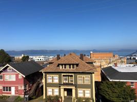 featured image of 1015 Franklin Ave