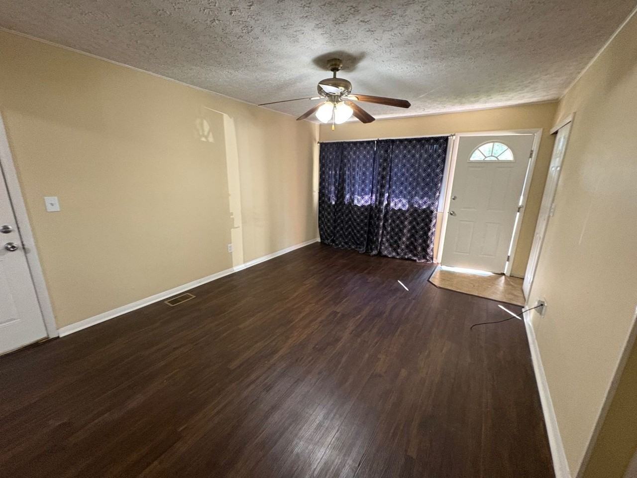 508 Amor Pl - Photo 2 of 11