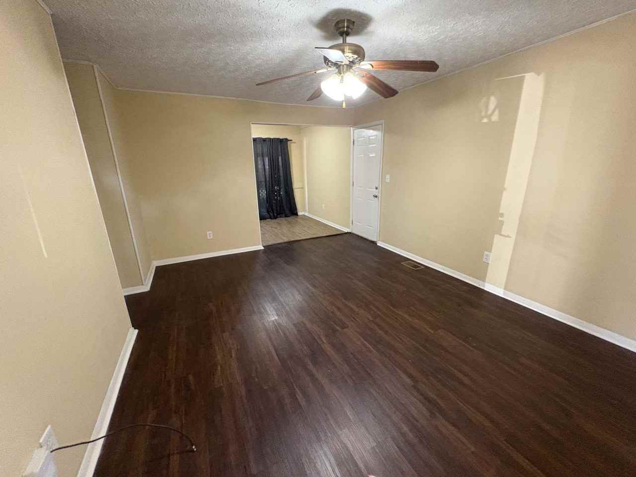 508 Amor Pl - Photo 3 of 11