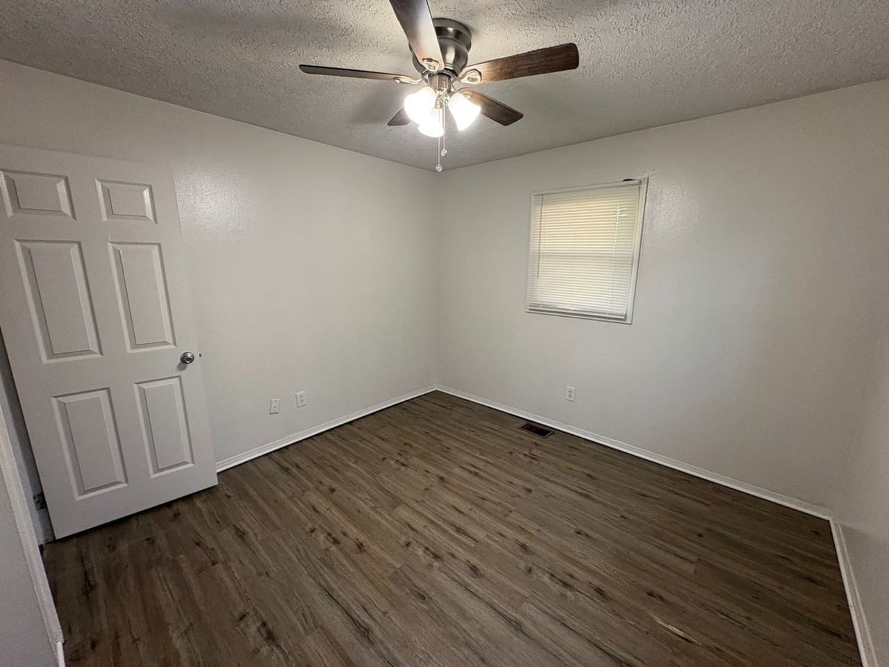 508 Amor Pl - Photo 5 of 11