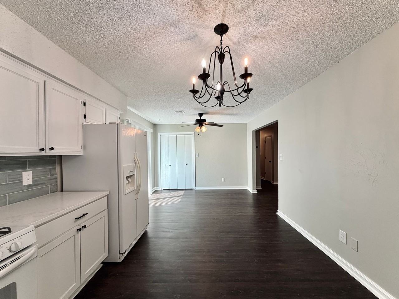 14018 S Hickory Pl - Photo 6 of 23