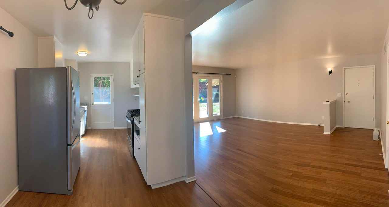 313 Ravenscroft Dr - Photo 3 of 21