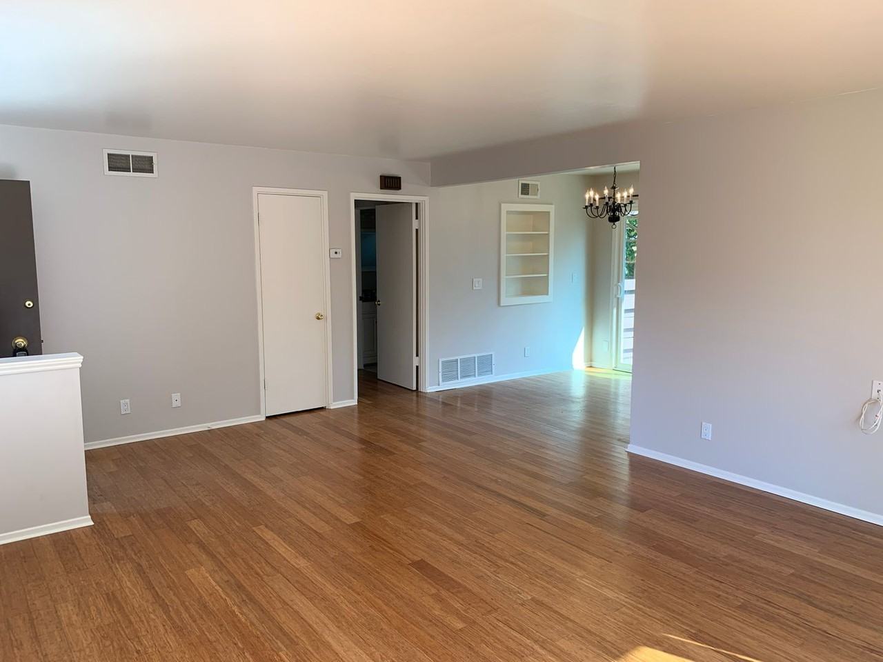 313 Ravenscroft Dr - Photo 4 of 21