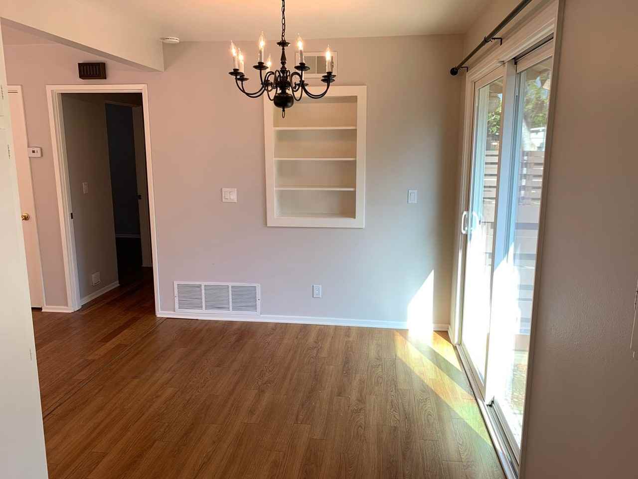 313 Ravenscroft Dr - Photo 6 of 21