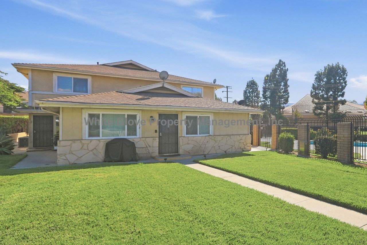 18112 Camino Bello - Photo 2 of 20