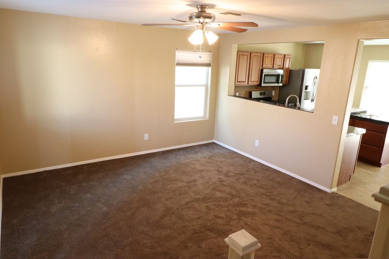 4264 E Babbling Brook Dr - Photo 5 of 32