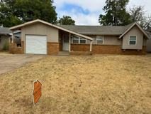 129 Ne 11th St - Photo 1 of 1