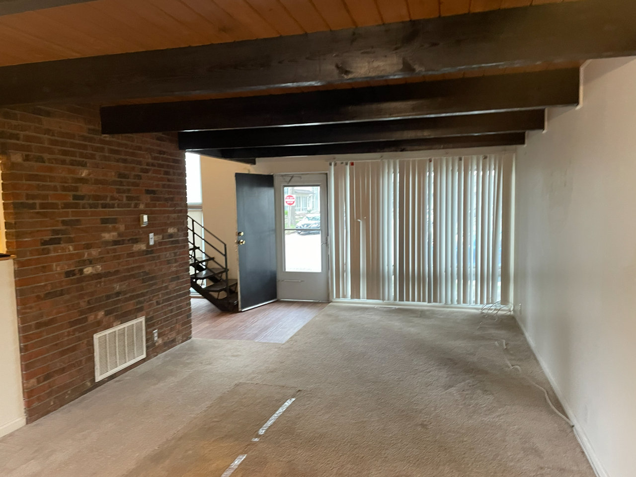 936 N 71st St - Photo 4 of 16